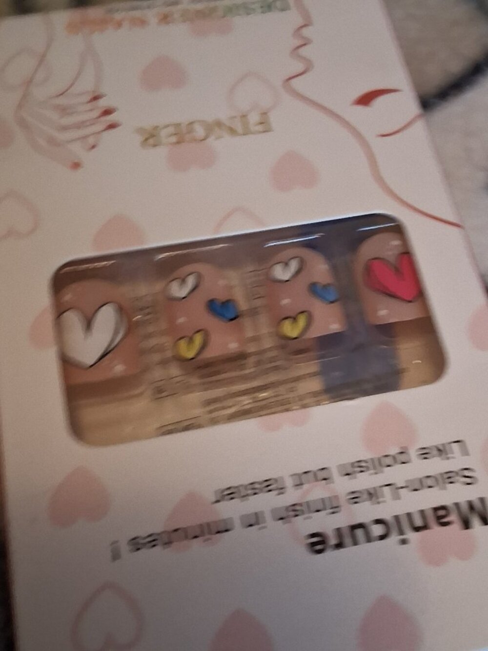 PRESS ON NAILS HEARTS BRAND NEW